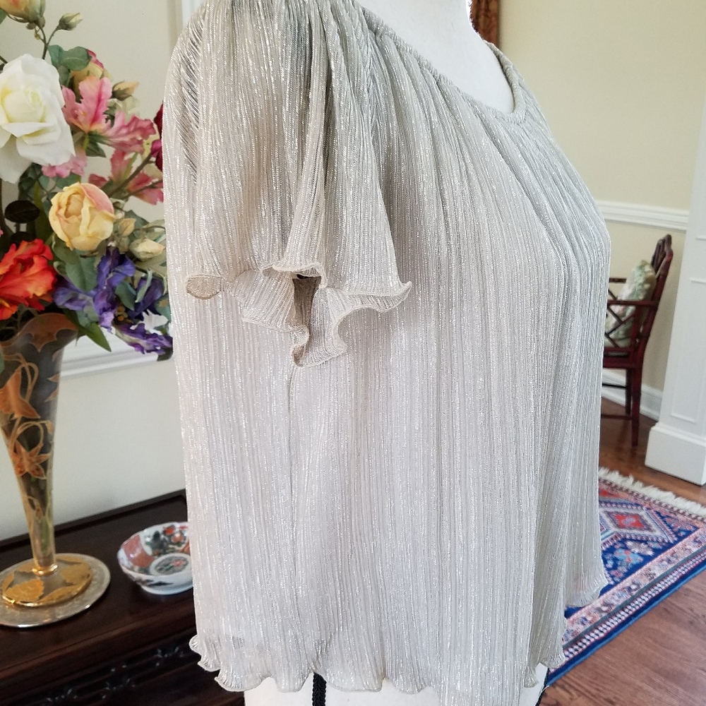Zara Metallic Flowy Top with ruffly sleeves - XS